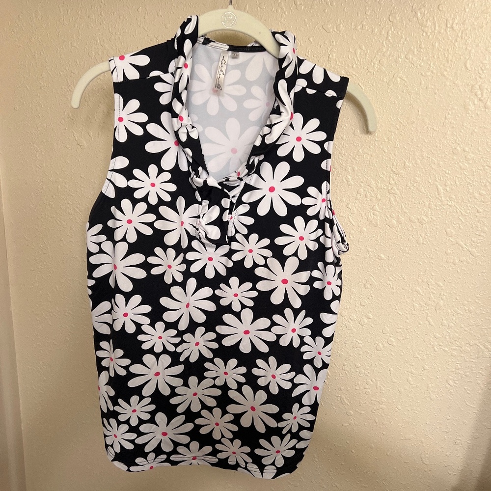 Lulu B womens v neck ruffle neck